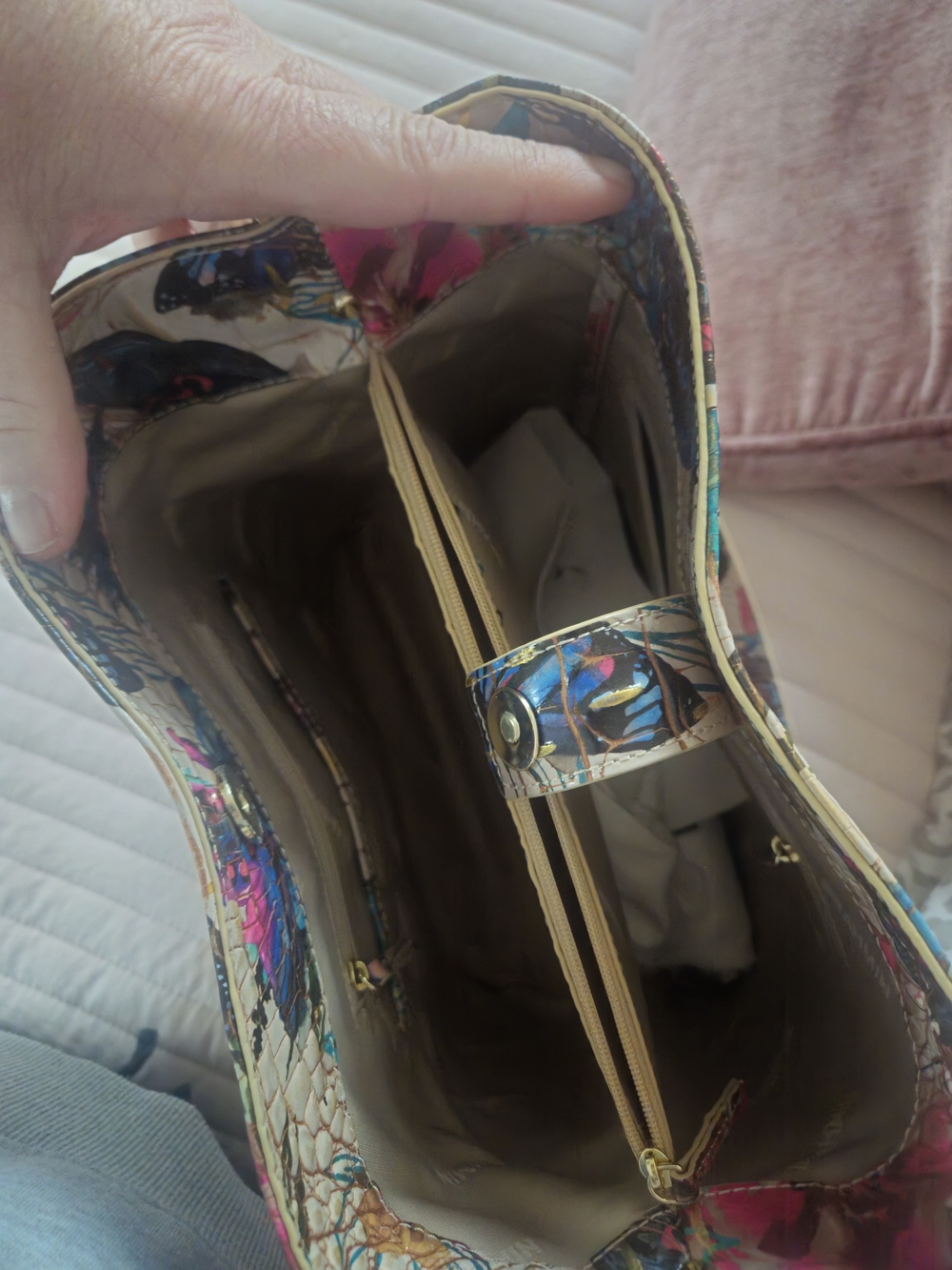 Brahmin Mariposa Celina Bucket Bag NWT - Picture 2 of 4